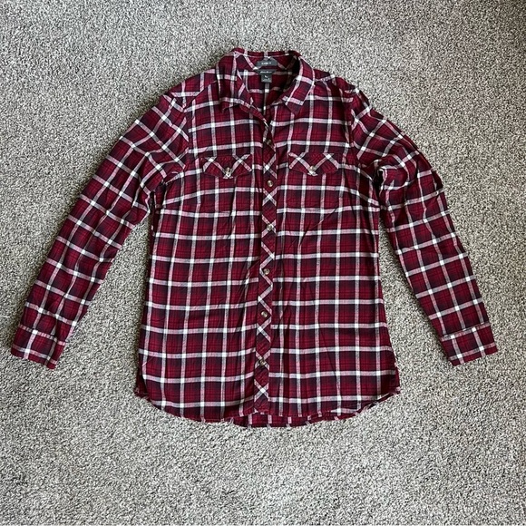 Eddie Bauer Burgundy Classic Fit Plaid Long Sleeve Button Up Shirt, Size Small - Picture 1 of 11